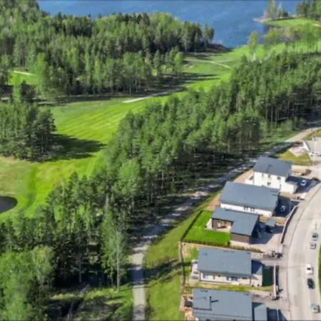 公寓 Golf And Lakeside Sarvvik